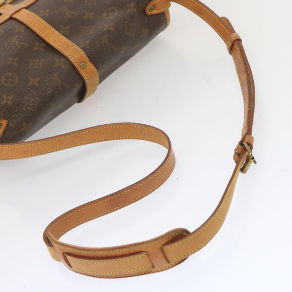 LOUIS VUITTON Monogram Saumur 30 Shoulder Bag M42256 LV Auth ar11479B