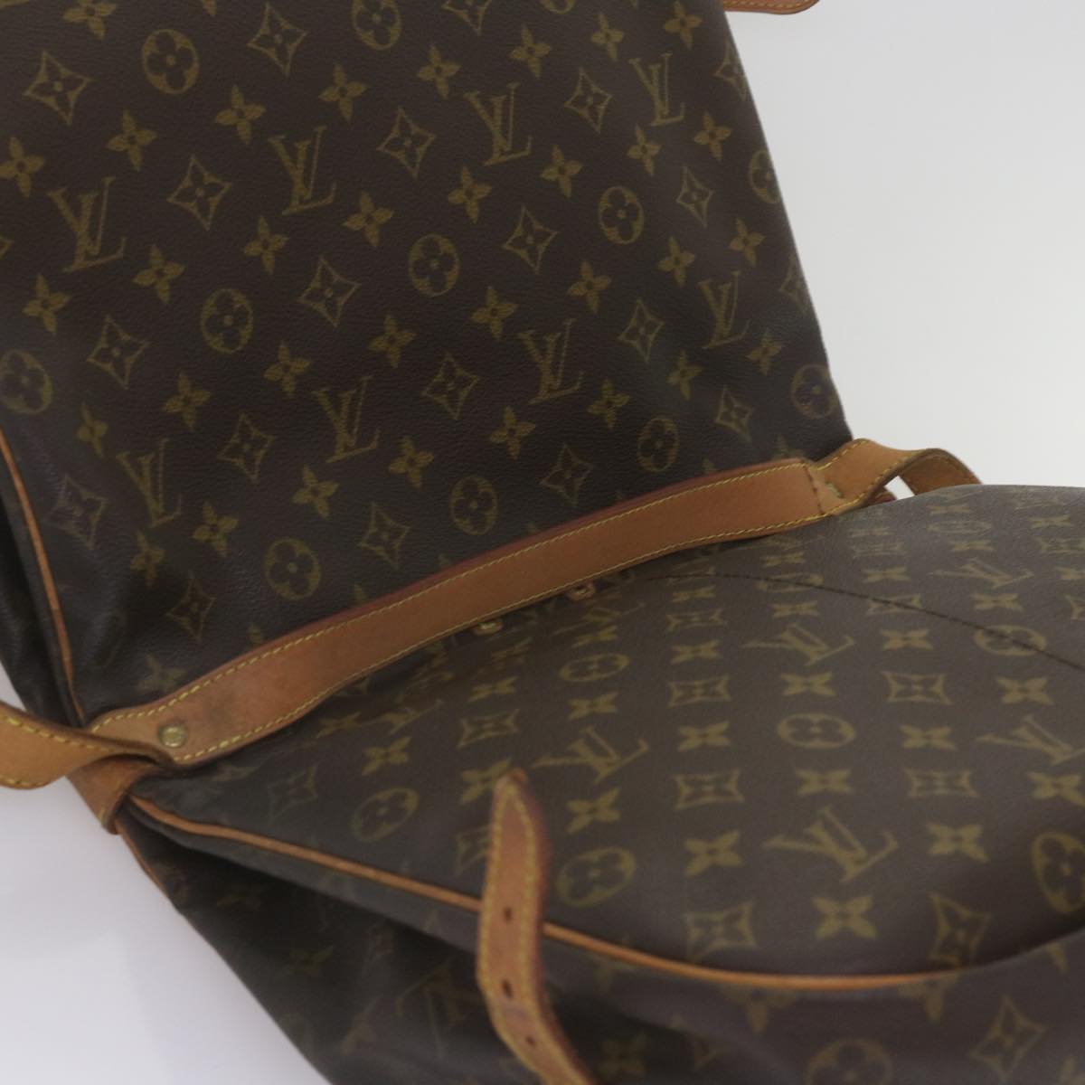 LOUIS VUITTON Monogram Saumur 35 Shoulder Bag M42254 LV Auth ar11481B