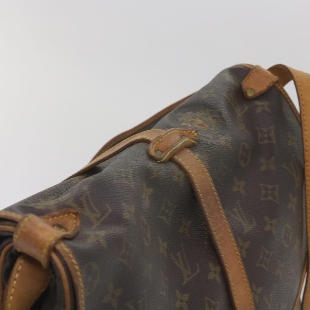 LOUIS VUITTON Monogram Saumur 35 Shoulder Bag M42254 LV Auth ar11481B