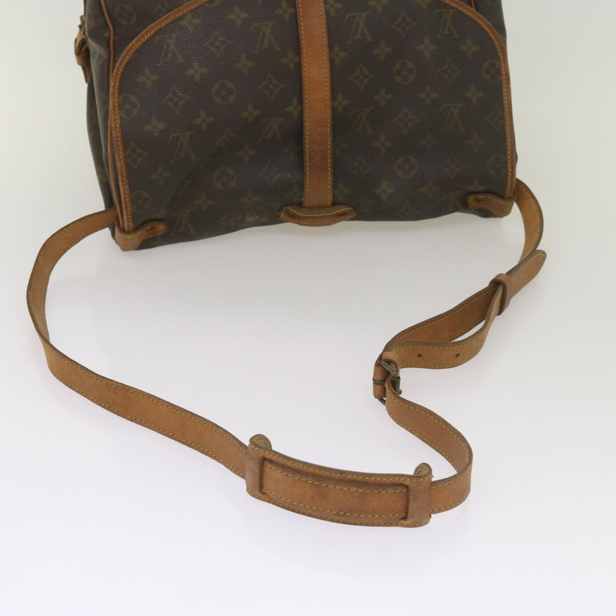 LOUIS VUITTON Monogram Saumur 35 Shoulder Bag M42254 LV Auth ar11481B