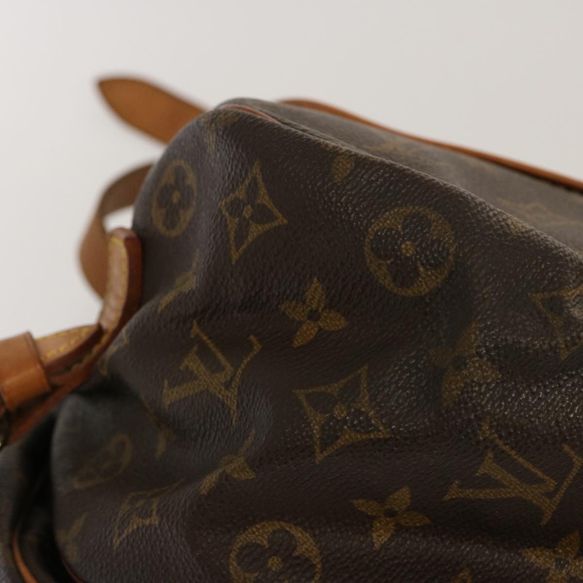 LOUIS VUITTON Monogram Saumur 35 Shoulder Bag M42254 LV Auth ar11486