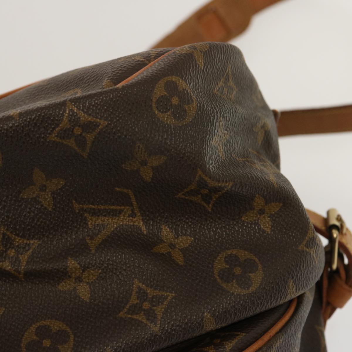 LOUIS VUITTON Monogram Saumur 35 Shoulder Bag M42254 LV Auth ar11486