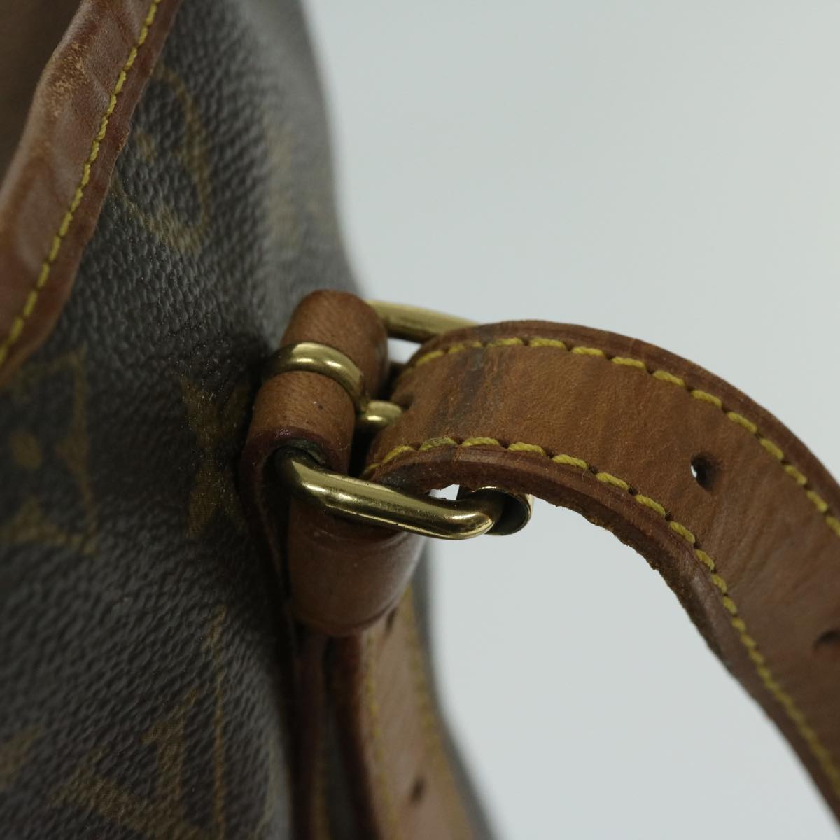 LOUIS VUITTON Monogram Bucket GM Shoulder Bag M42236 LV Auth ar11489