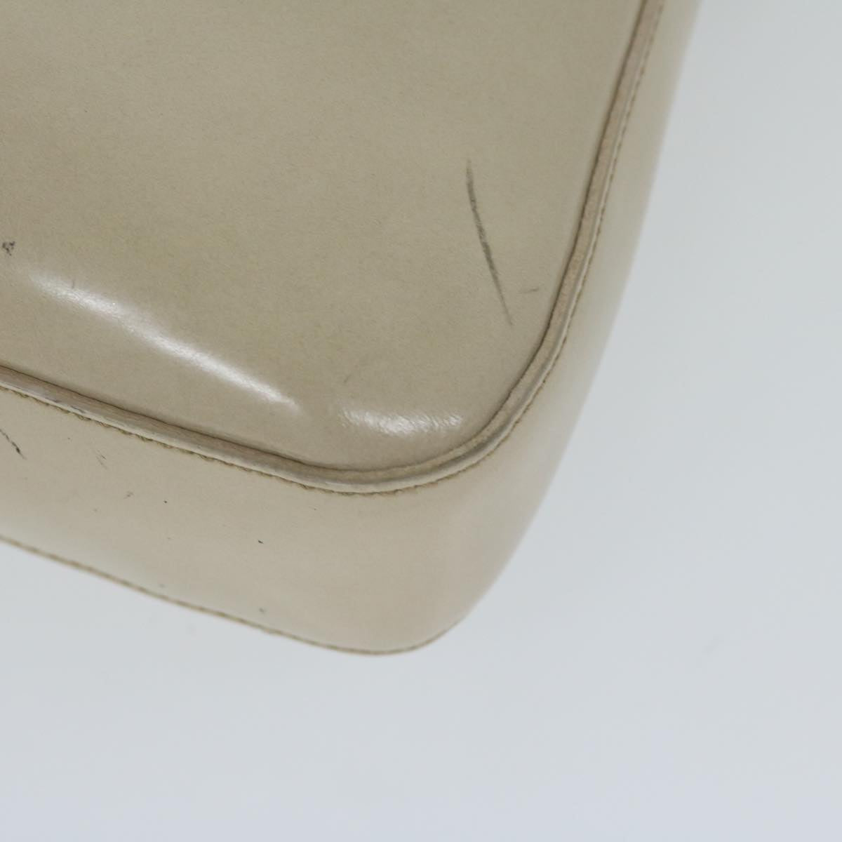 PRADA Chain Tote Bag Patent leather Beige Auth ar11492