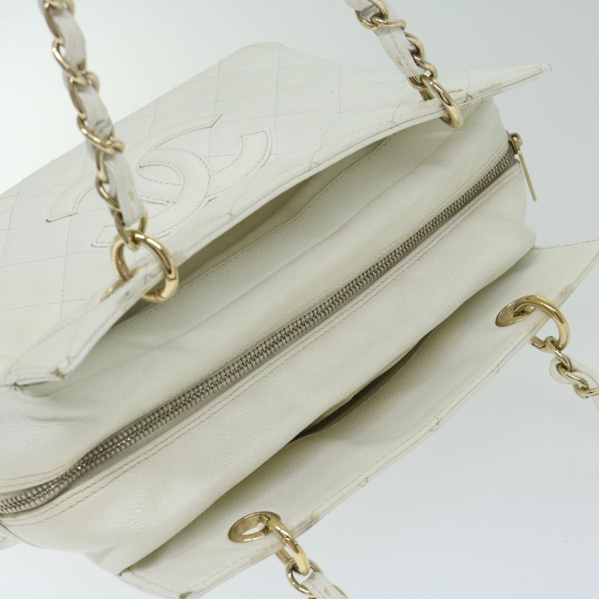 CHANEL Matelasse Chain Shoulder Bag Caviar Skin White CC Auth ar11502