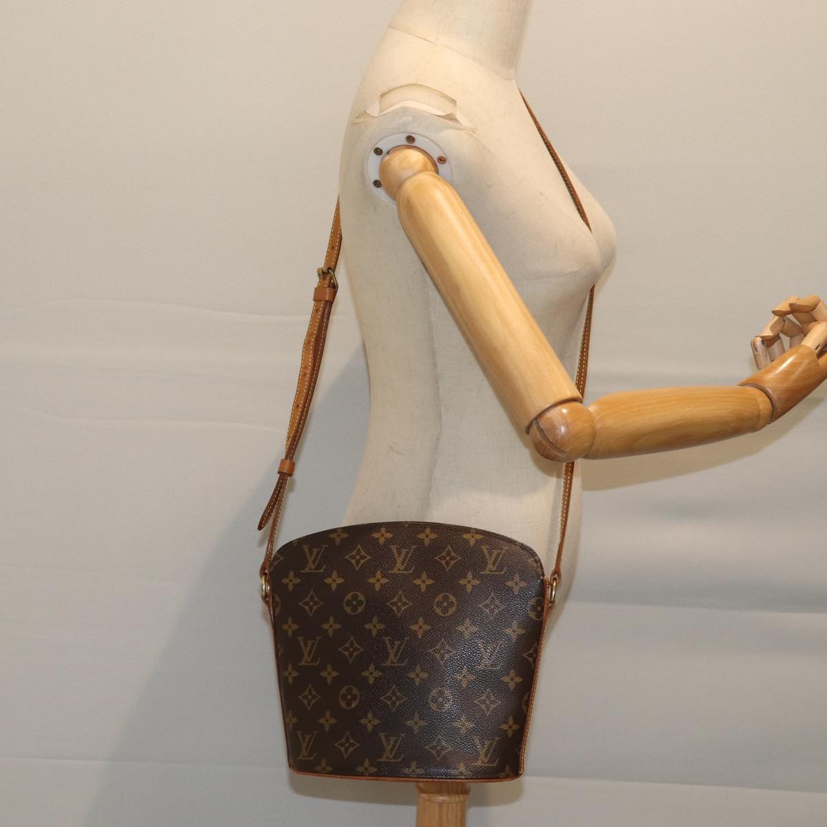 LOUIS VUITTON Monogram Drouot Shoulder Shoulder Bag M51290 LV Auth ar11576B