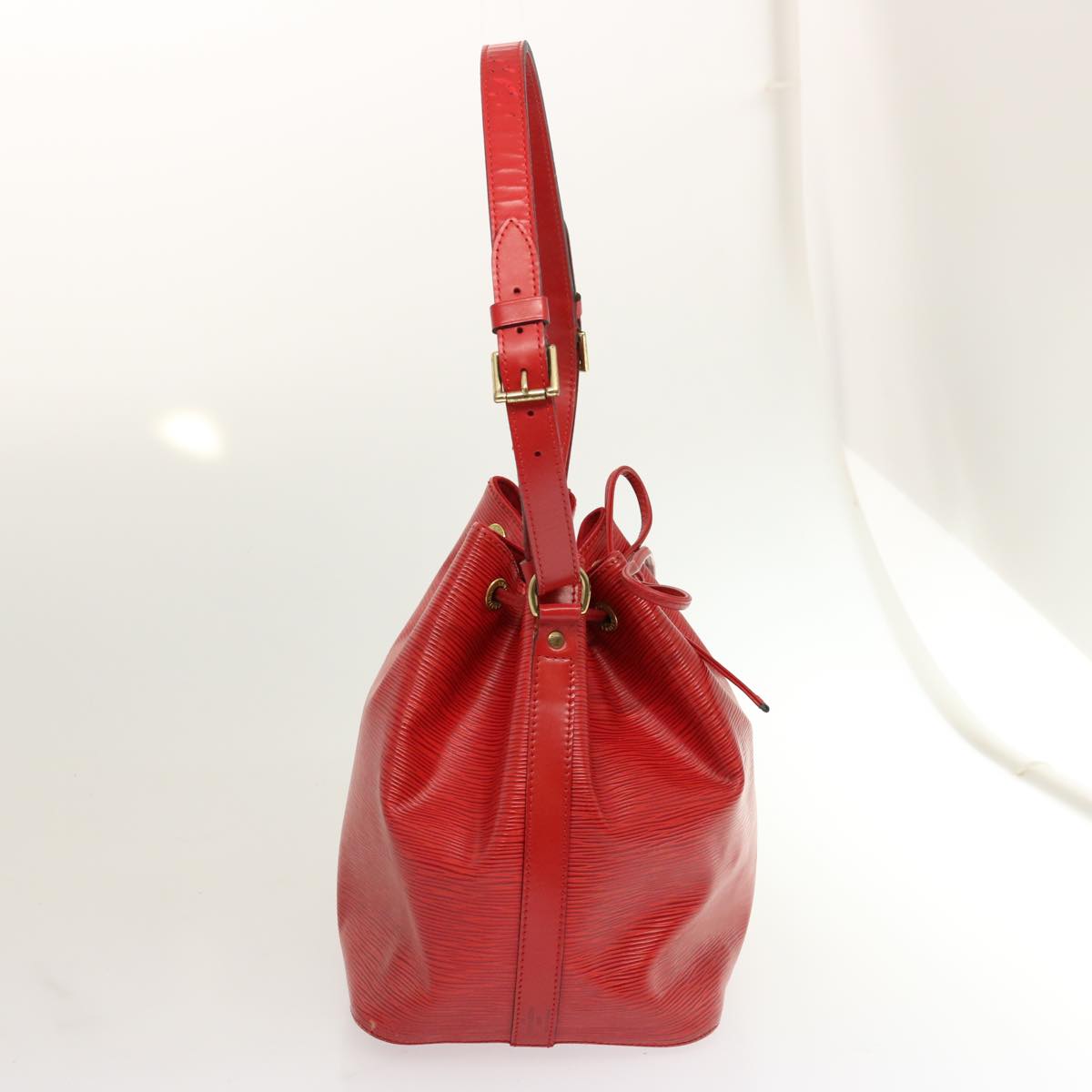 LOUIS VUITTON Epi Petit Noe Shoulder Bag Red M44107 LV Auth ar11584B