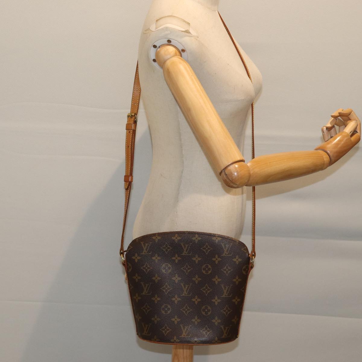 LOUIS VUITTON Monogram Drouot Shoulder Shoulder Bag M51290 LV Auth ar11618B