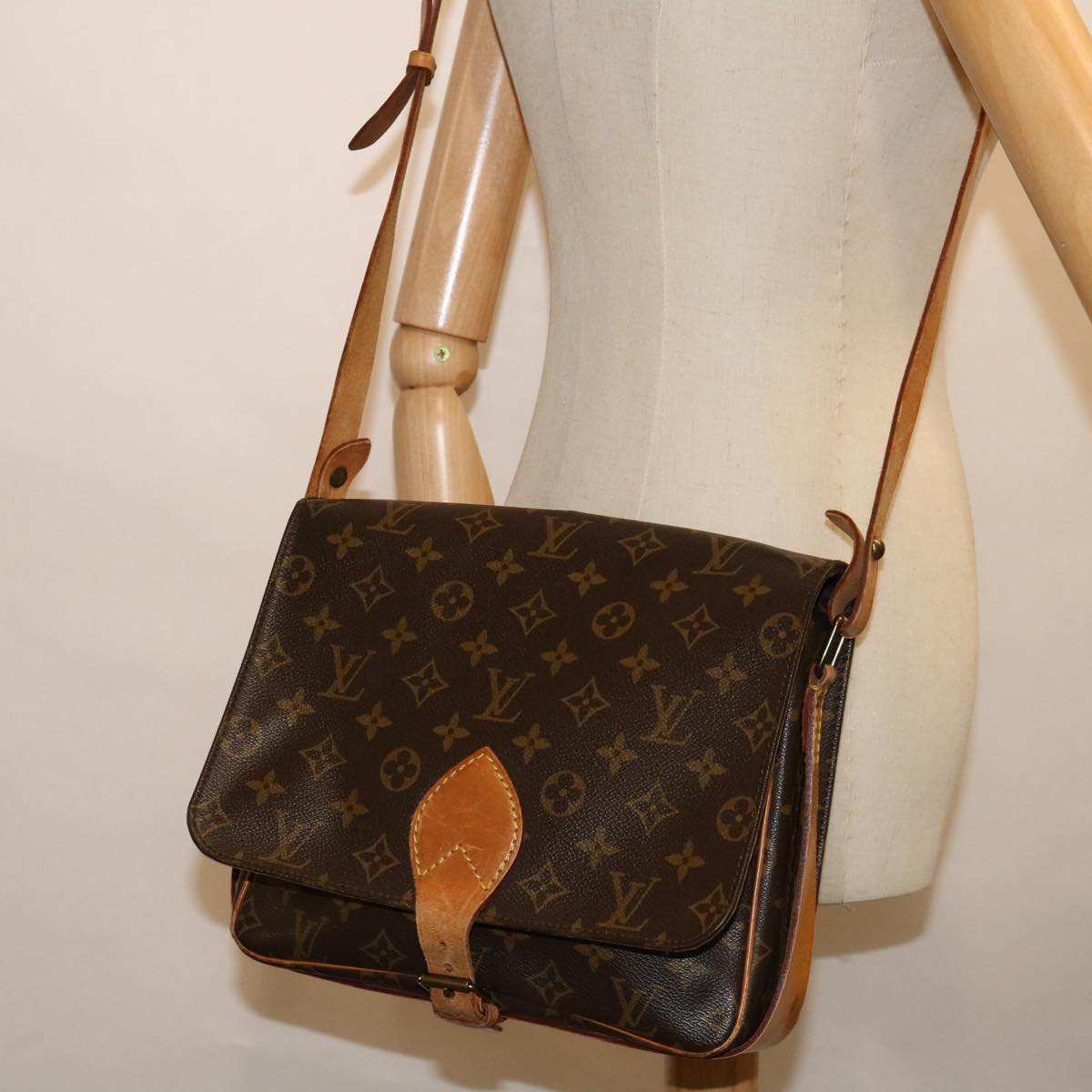 LOUIS VUITTON Monogram Cartouchiere GM Shoulder Bag M51252 LV Auth ar11622B