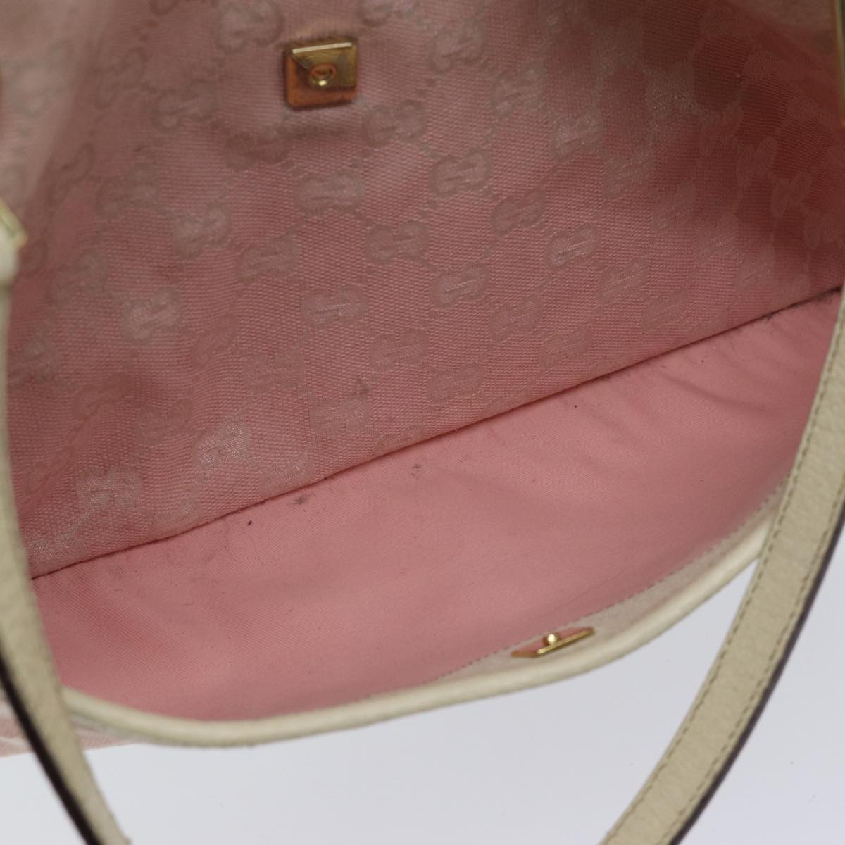 GUCCI GG Canvas Shoulder Bag Pink Auth ar11709