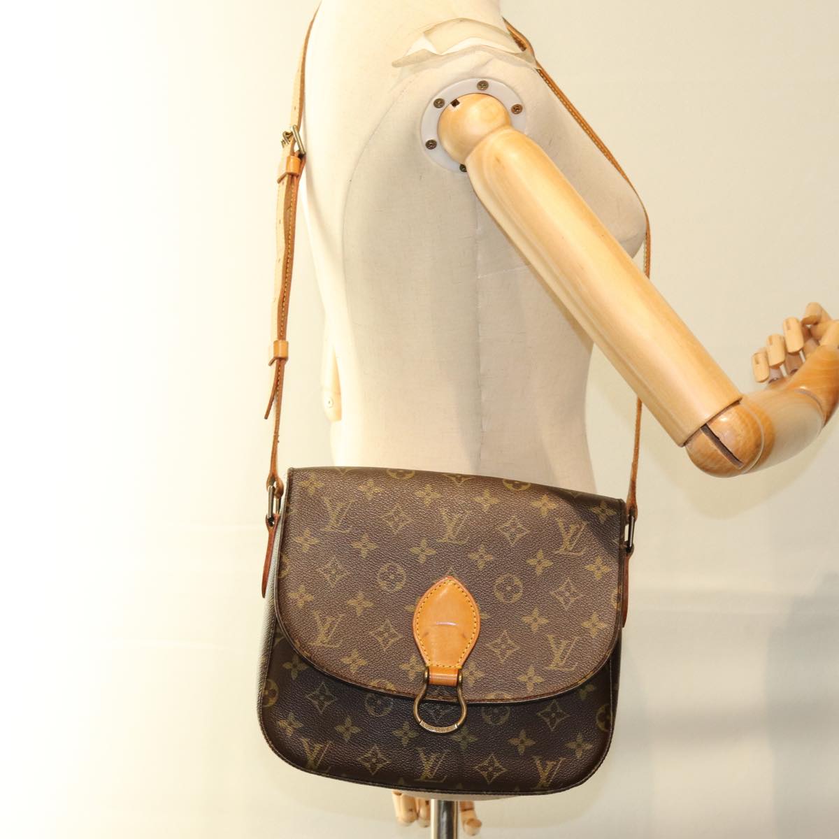 LOUIS VUITTON Monogram Saint Cloud GM Shoulder Bag M51242 LV Auth ar11766B