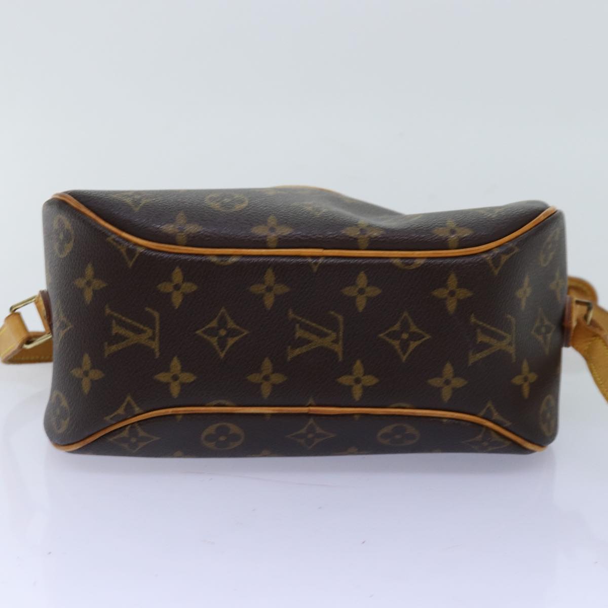 LOUIS VUITTON Monogram Blois Shoulder Bag M51221 LV Auth ar11790B