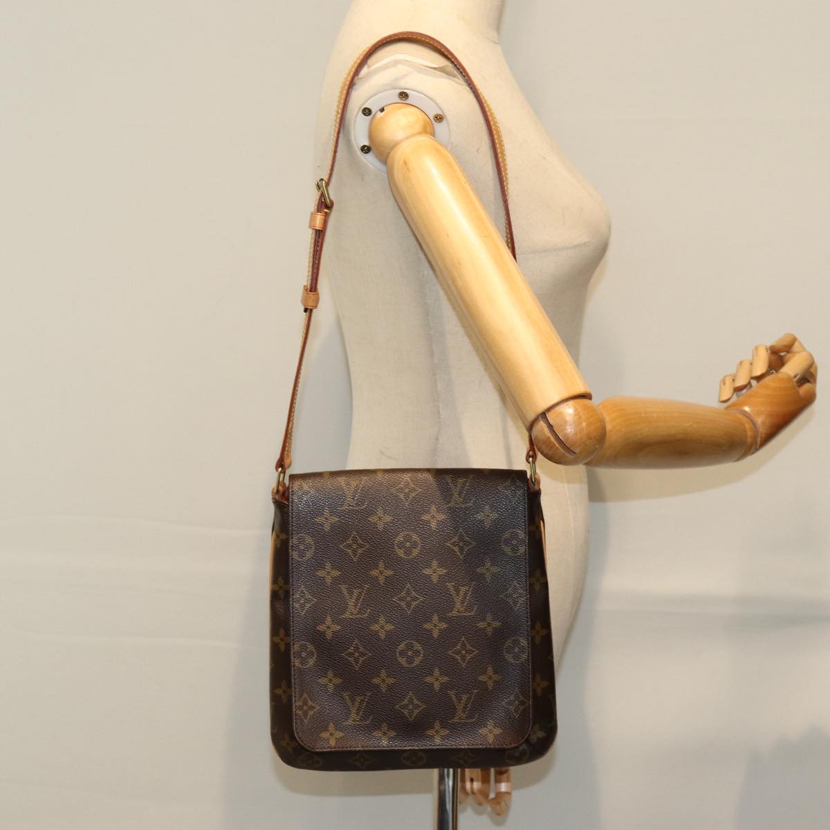 LOUIS VUITTON Monogram Musette Salsa Short Shoulder Bag M51258 LV Auth ar11804B