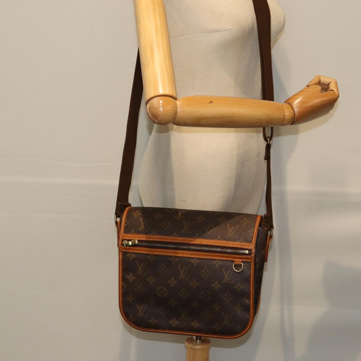 LOUIS VUITTON Monogram Messenger Bosphore PM Shoulder Bag M40106 Auth ar11925B