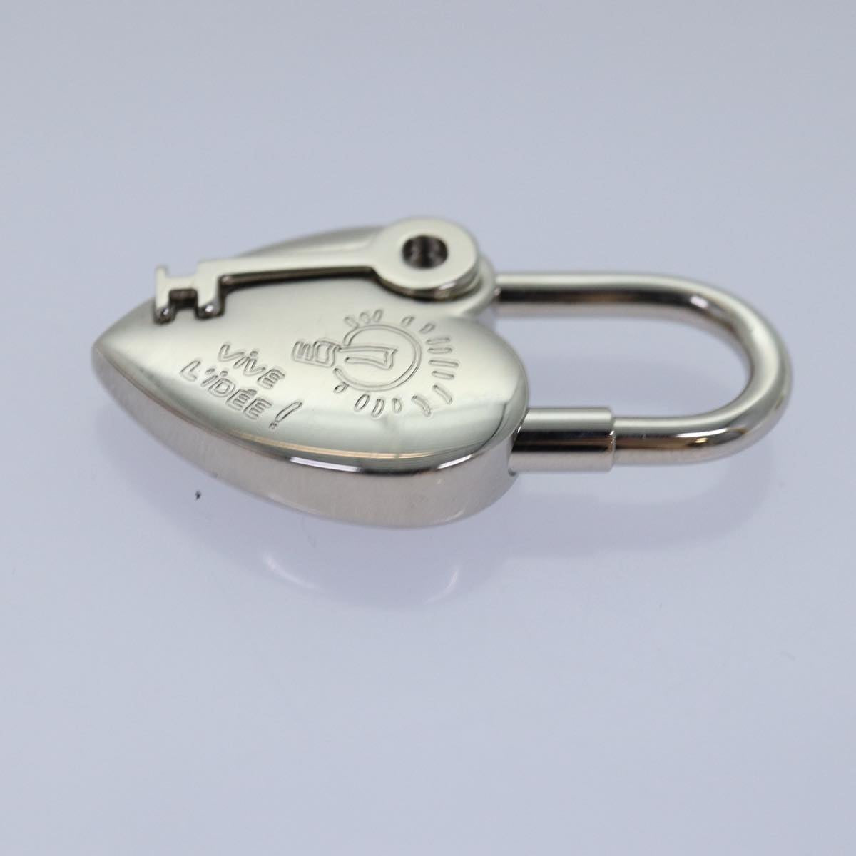 HERMES Fantasy Heart Cadena Padlock metal Silver Auth ar11933B