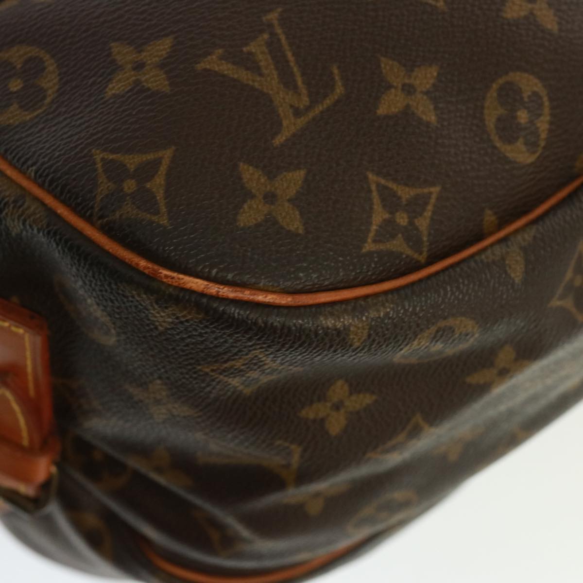 LOUIS VUITTON Monogram Saumur 35 Shoulder Bag M42254 LV Auth ar11953B