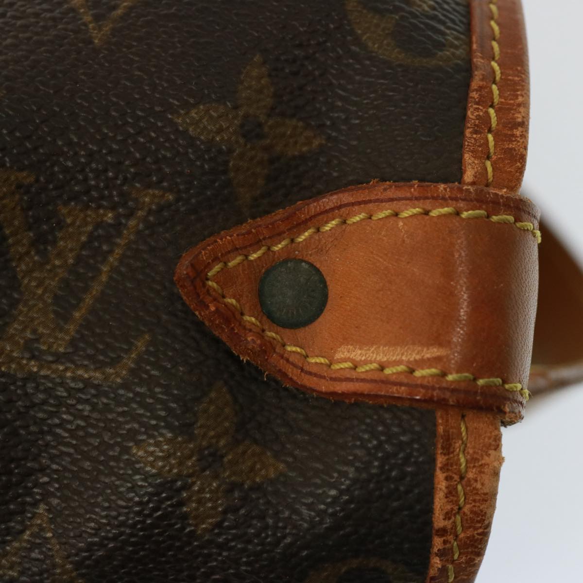 LOUIS VUITTON Monogram Saumur 35 Shoulder Bag M42254 LV Auth ar11953B