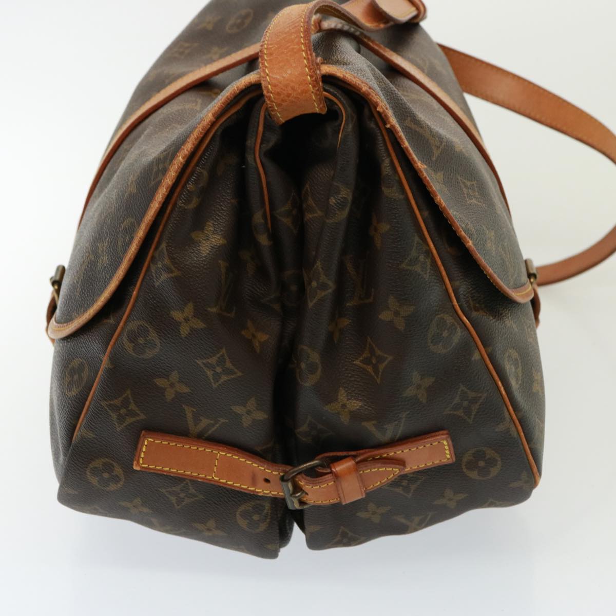 LOUIS VUITTON Monogram Saumur 35 Shoulder Bag M42254 LV Auth ar11953B