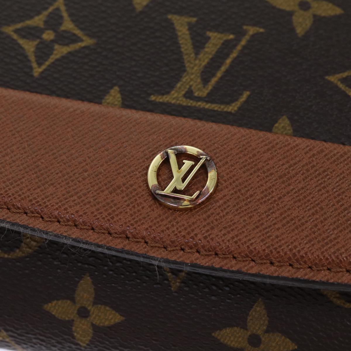 LOUIS VUITTON Monogram Bordeaux 27 Shoulder Bag M51797 LV Auth ar12020