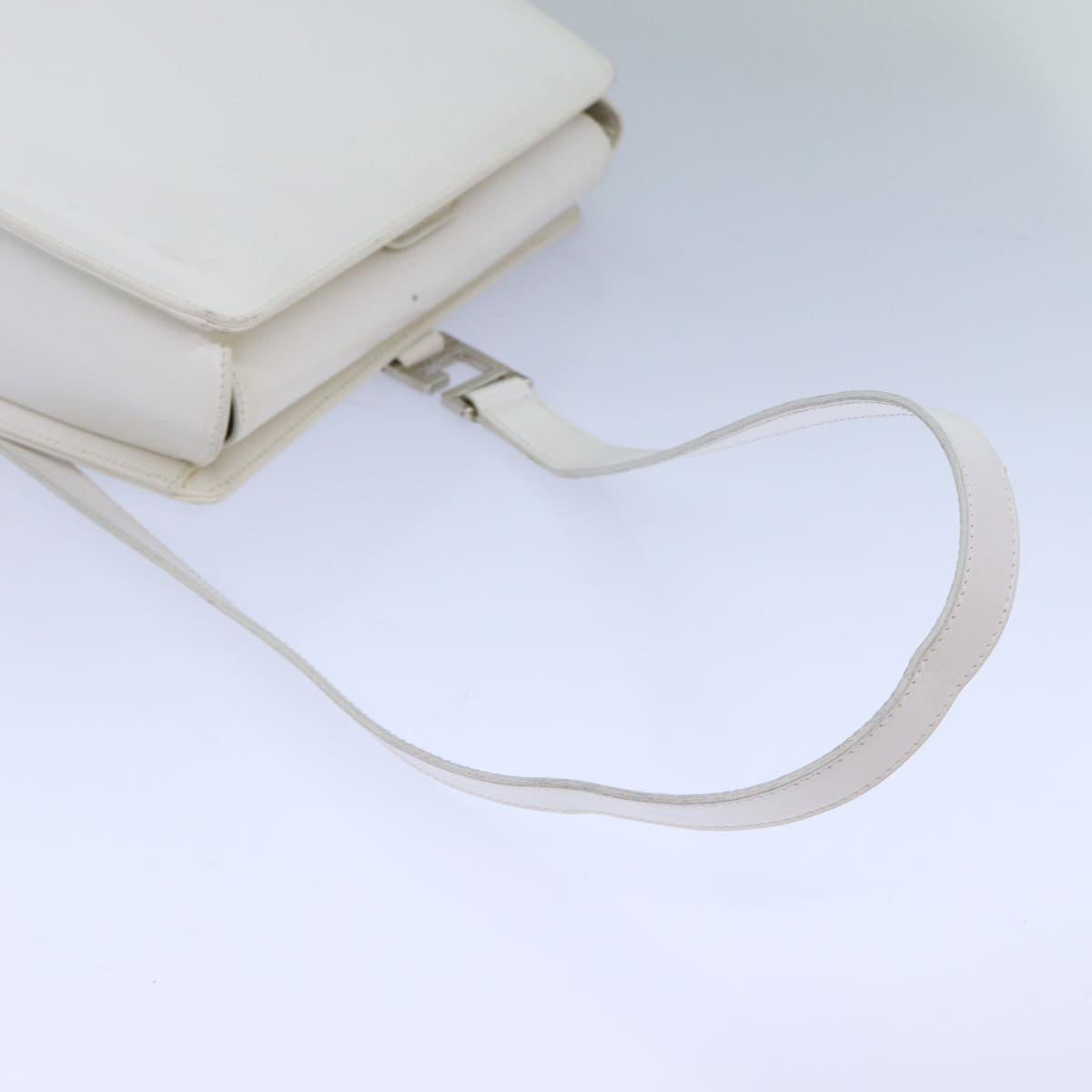 GUCCI Body Bag Leather White Auth ar12042