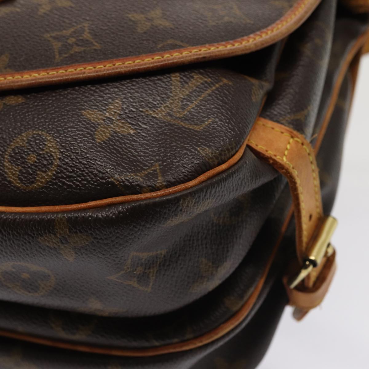 LOUIS VUITTON Monogram Saumur 30 Shoulder Bag M42256 LV Auth ar12049