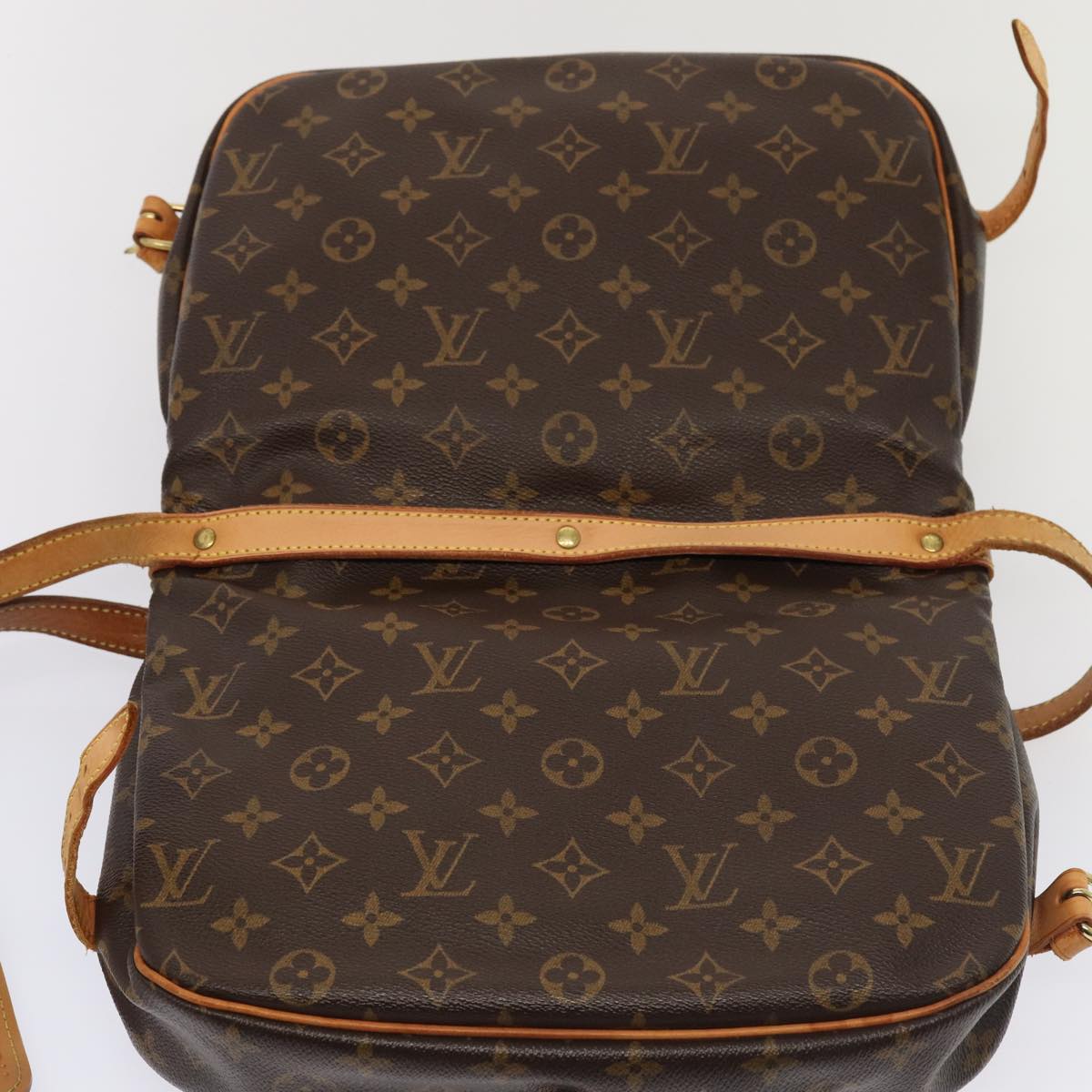 LOUIS VUITTON Monogram Saumur 30 Shoulder Bag M42256 LV Auth ar12049