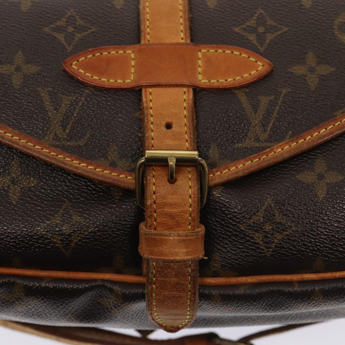 LOUIS VUITTON Monogram Saumur 30 Shoulder Bag M42256 LV Auth ar12049