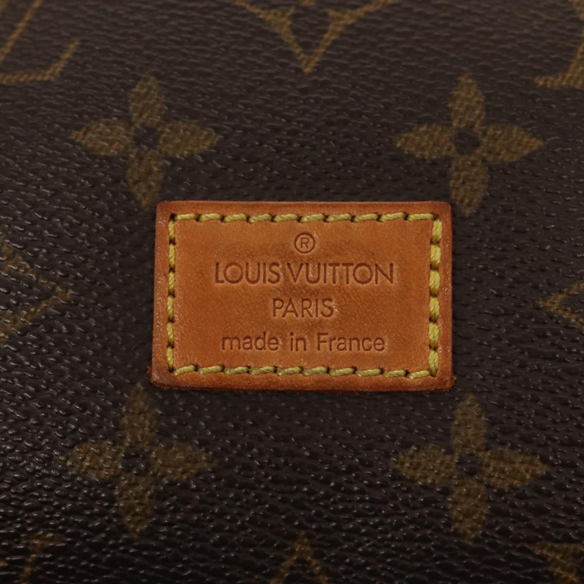 LOUIS VUITTON Monogram Saumur 30 Shoulder Bag M42256 LV Auth ar12049