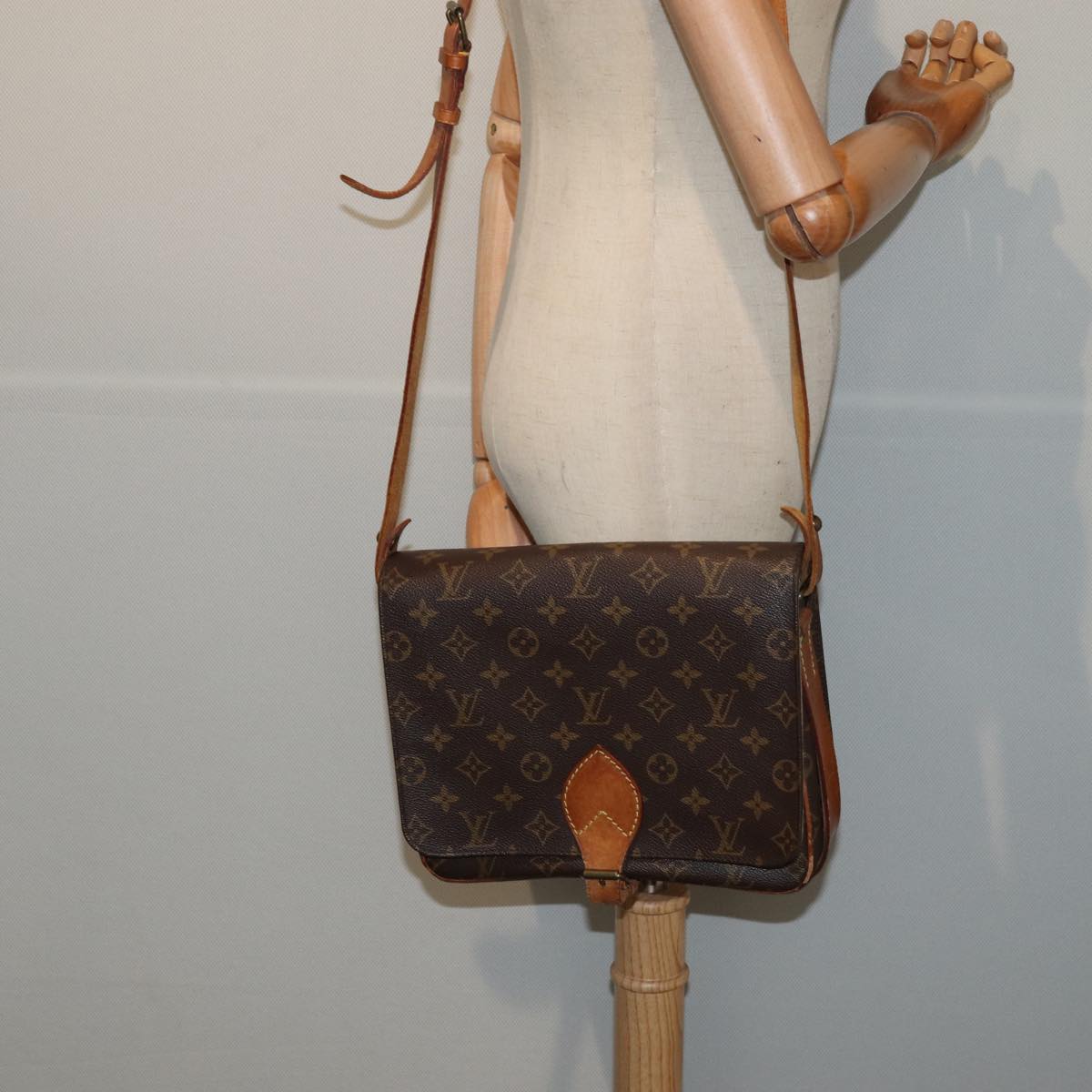 LOUIS VUITTON Monogram Cartouchiere GM Shoulder Bag M51252 LV Auth ar12056