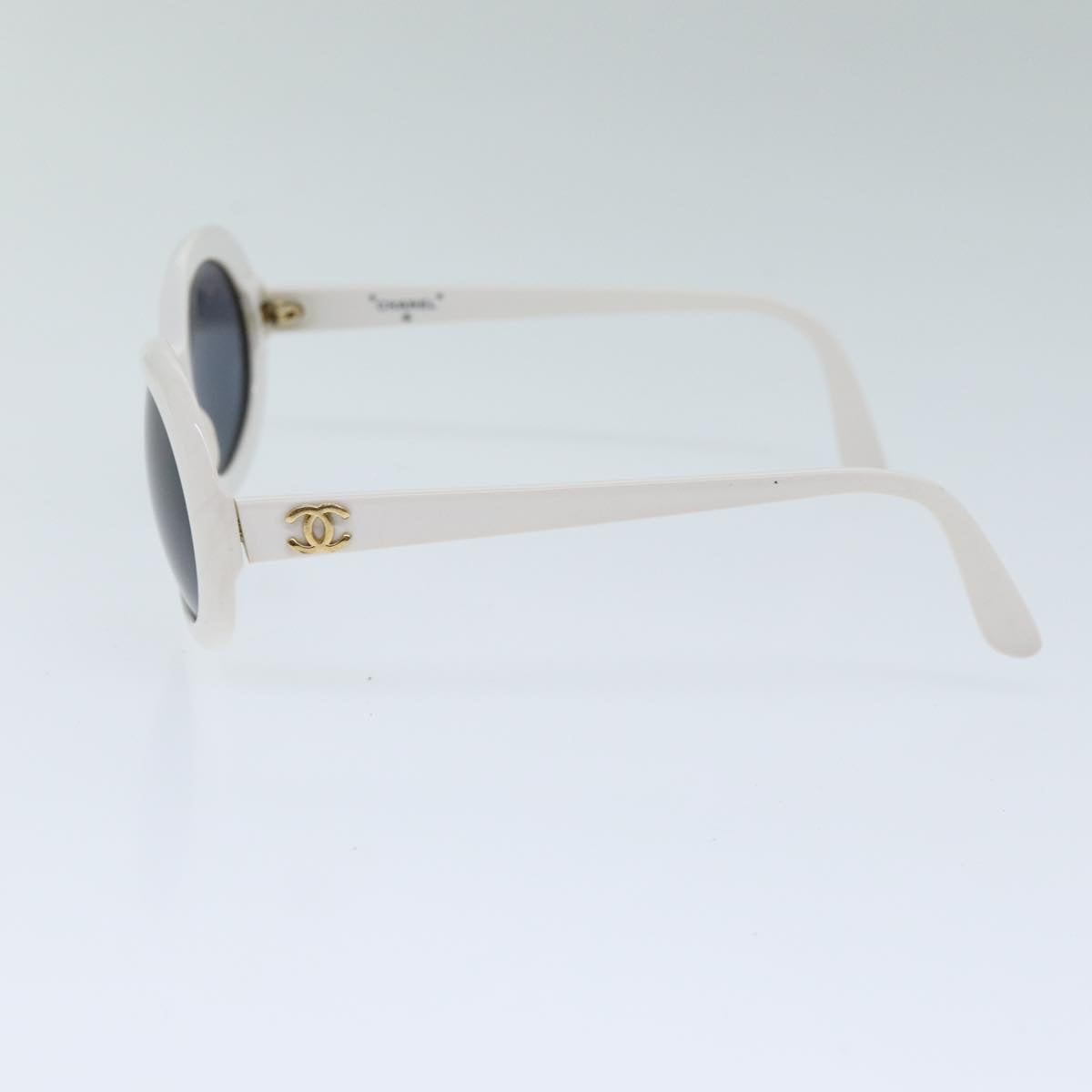 CHANEL Sunglasses plastic White CC Auth ar12069