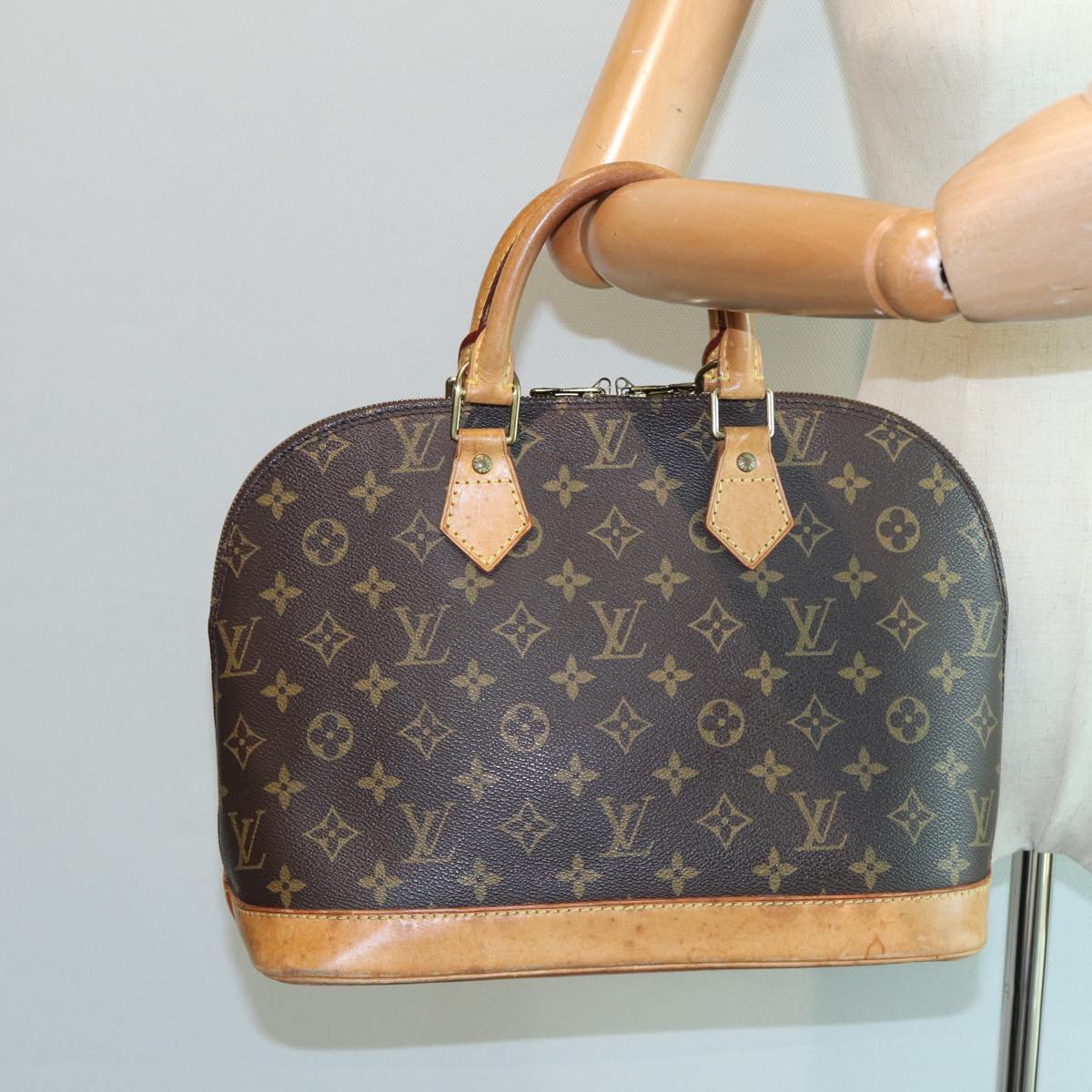 LOUIS VUITTON Monogram Alma Hand Bag M51130 LV Auth ar12086