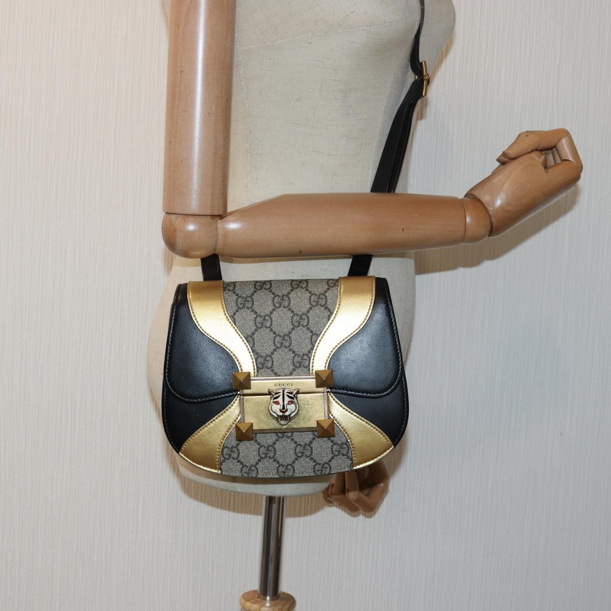 GUCCI GG Supreme Ojiride Shoulder Bag Leather PVC Beige 500781 Auth ar12091