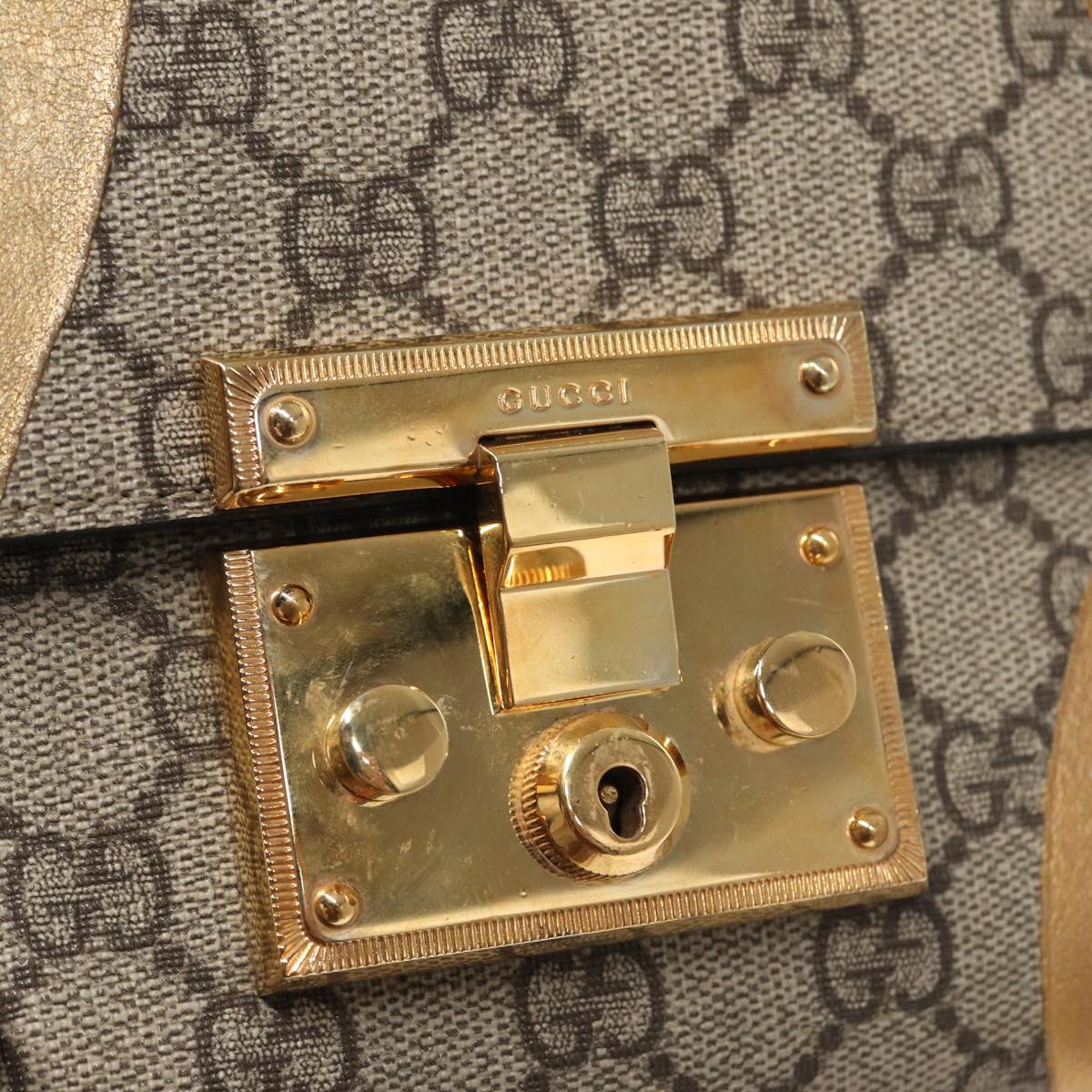 GUCCI Padlock GG Supreme Chain Shoulder Bag PVC Beige 432182 Auth ar12095