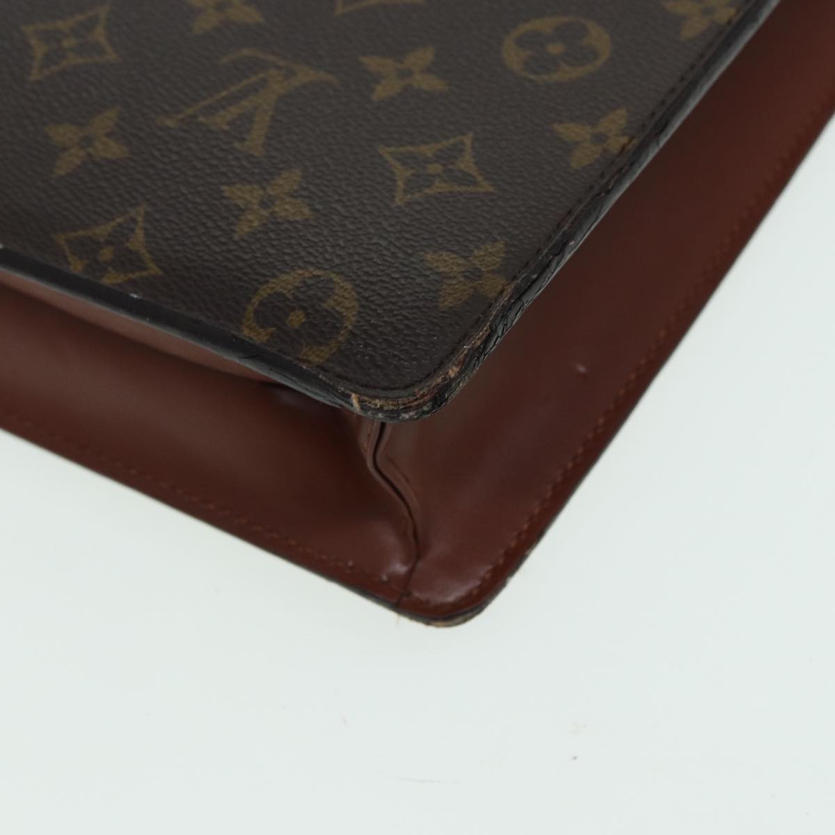 LOUIS VUITTON Monogram Porte Documents Bandouliere Bag M53338 LV Auth ar12103