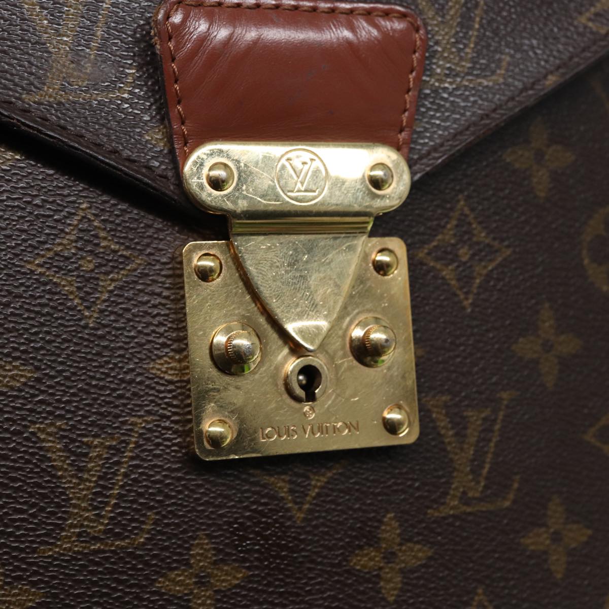 LOUIS VUITTON Monogram Porte Documents Bandouliere Bag M53338 LV Auth ar12103