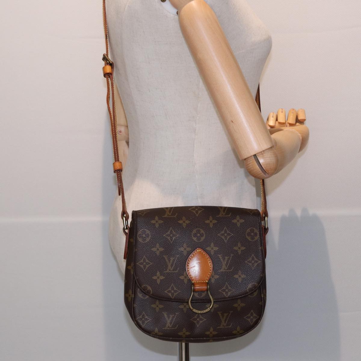 LOUIS VUITTON Monogram Saint Cloud MM Shoulder Bag M51243 LV Auth ar12112