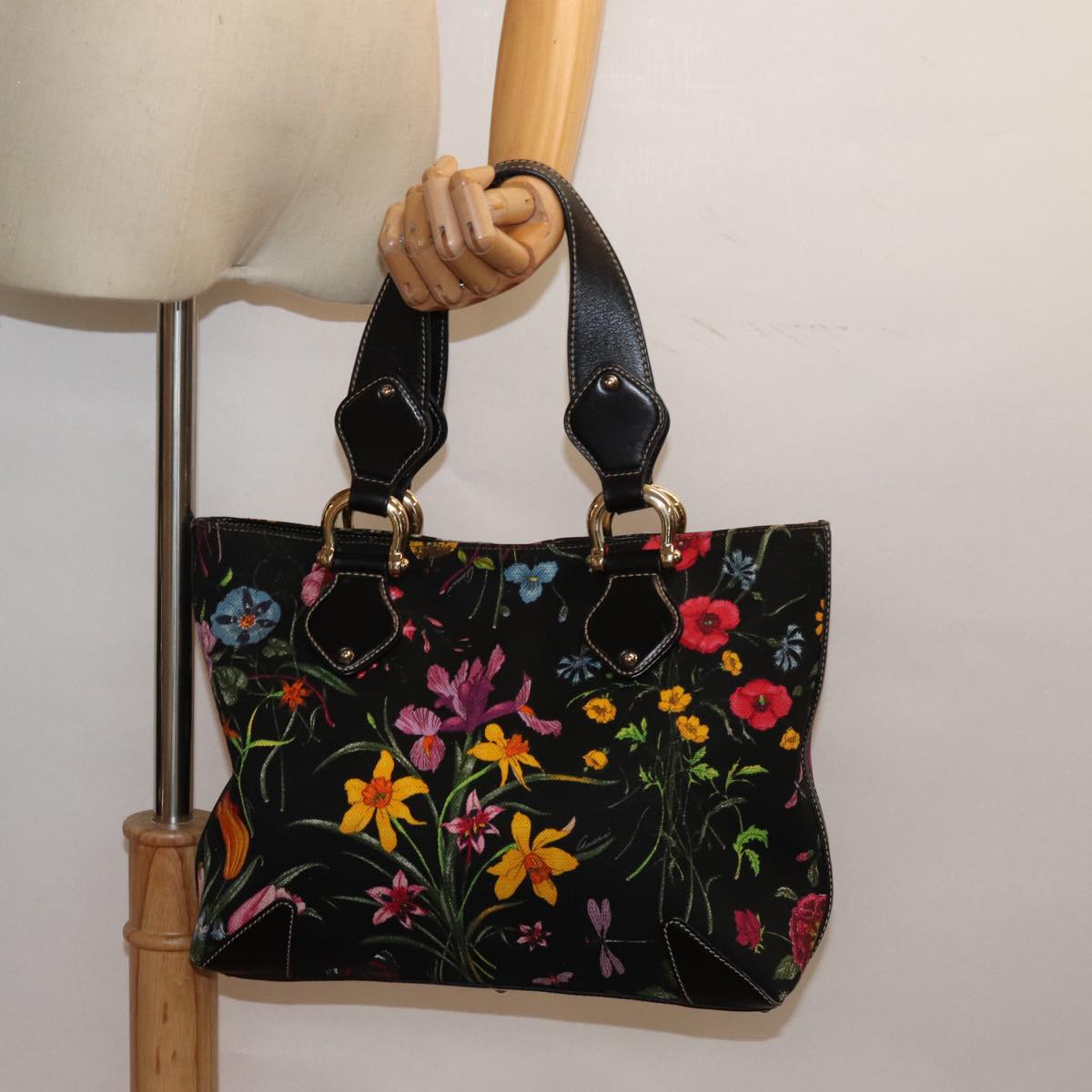 GUCCI Flora Tote Bag Canvas Multicolor 153024 Auth ar12134