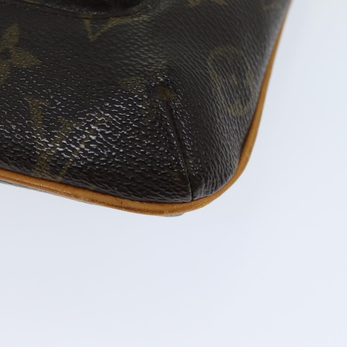 LOUIS VUITTON Monogram Partition Pouch M51901 LV Auth ar12155