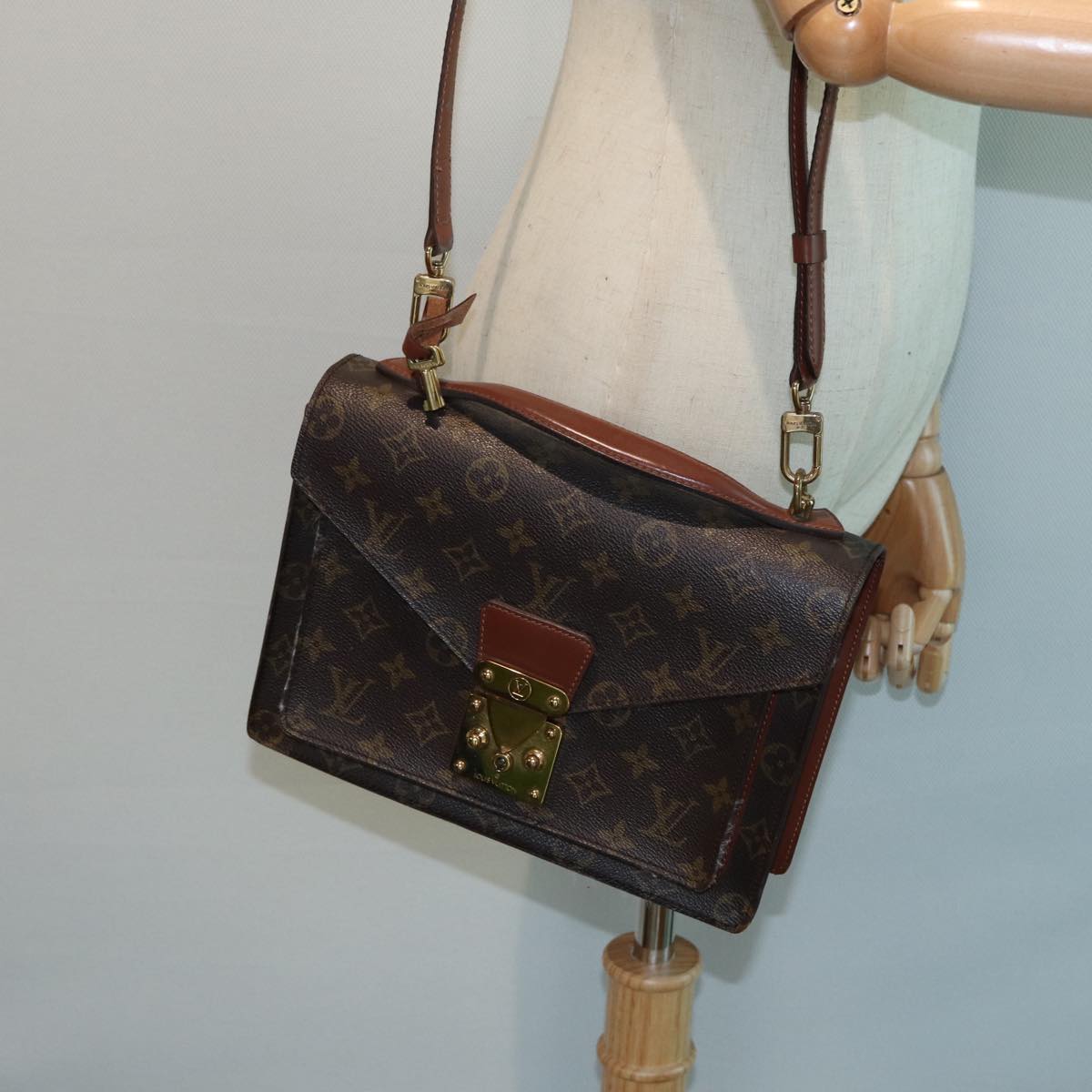 LOUIS VUITTON Monogram Monceau 26 Shoulder Bag M51187 LV Auth ar12172