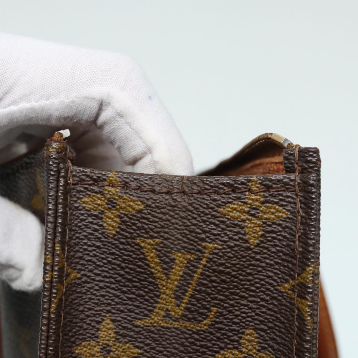 LOUIS VUITTON Monogram Sac Triangle Hand Bag Vintage M51360 LV Auth ar12184