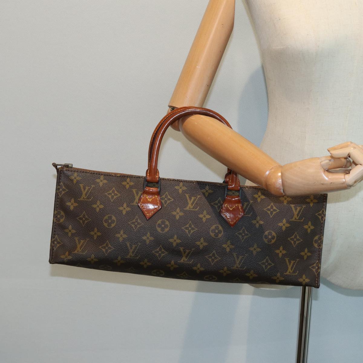 LOUIS VUITTON Monogram Sac Triangle Hand Bag Vintage M51360 LV Auth ar12184