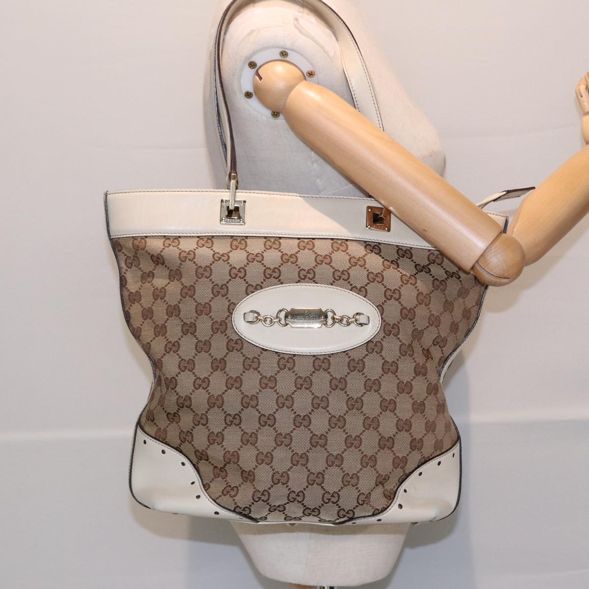 GUCCI GG Canvas Tote Bag Beige Auth ar12215