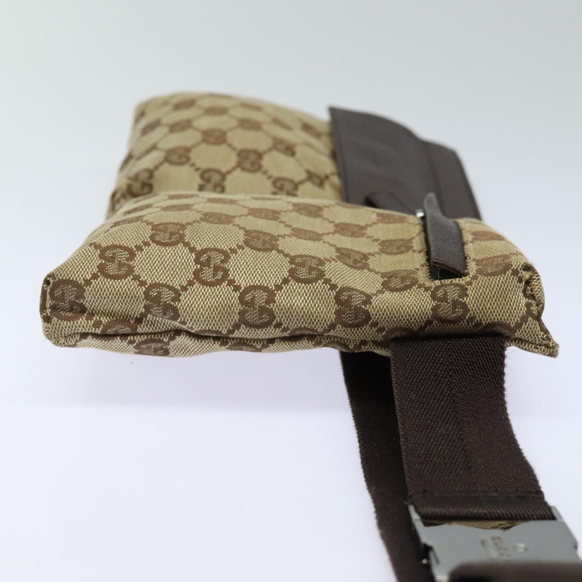 GUCCI GG Canvas Waist bag Beige Auth ar12216