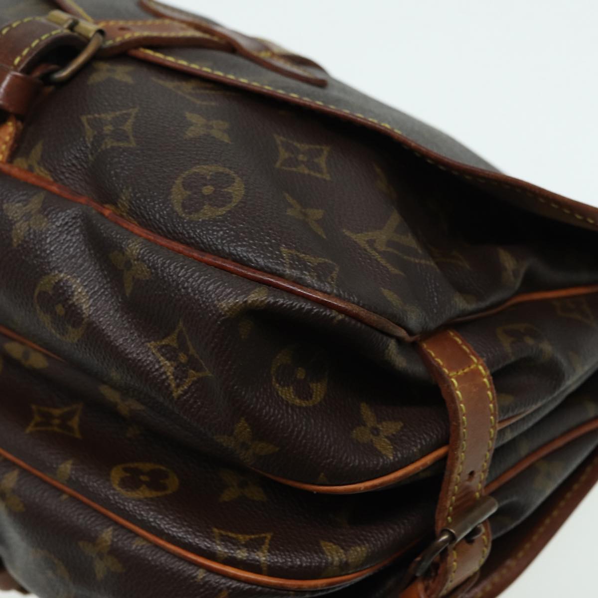 LOUIS VUITTON Monogram Saumur 30 Shoulder Bag M42256 LV Auth ar12348