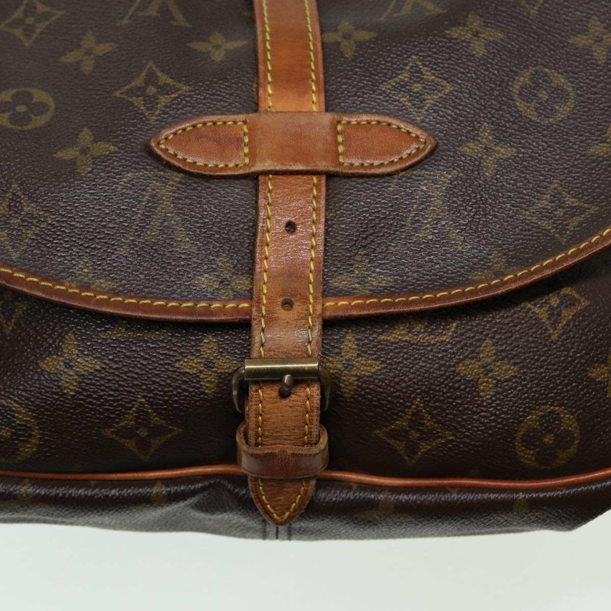 LOUIS VUITTON Monogram Saumur 30 Shoulder Bag M42256 LV Auth ar12348