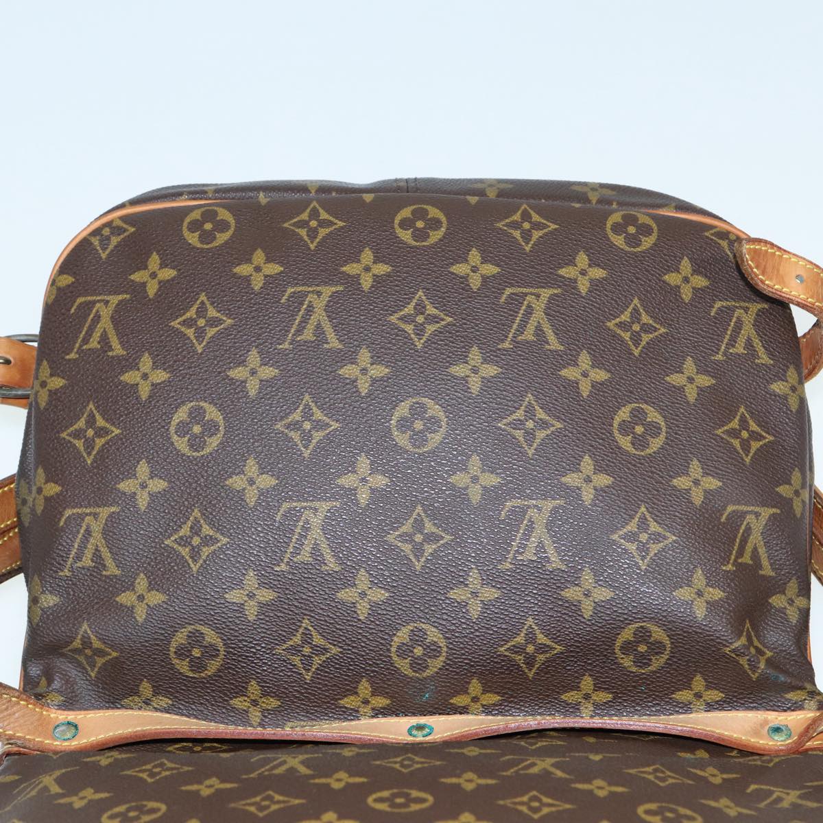 LOUIS VUITTON Monogram Saumur 30 Shoulder Bag M42256 LV Auth ar12348