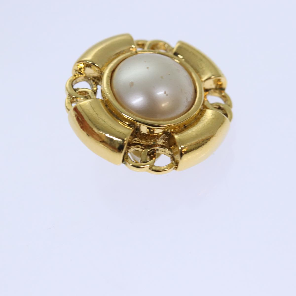 CHANEL COCO Mark Pearl Earring metal Gold CC Auth ar12349