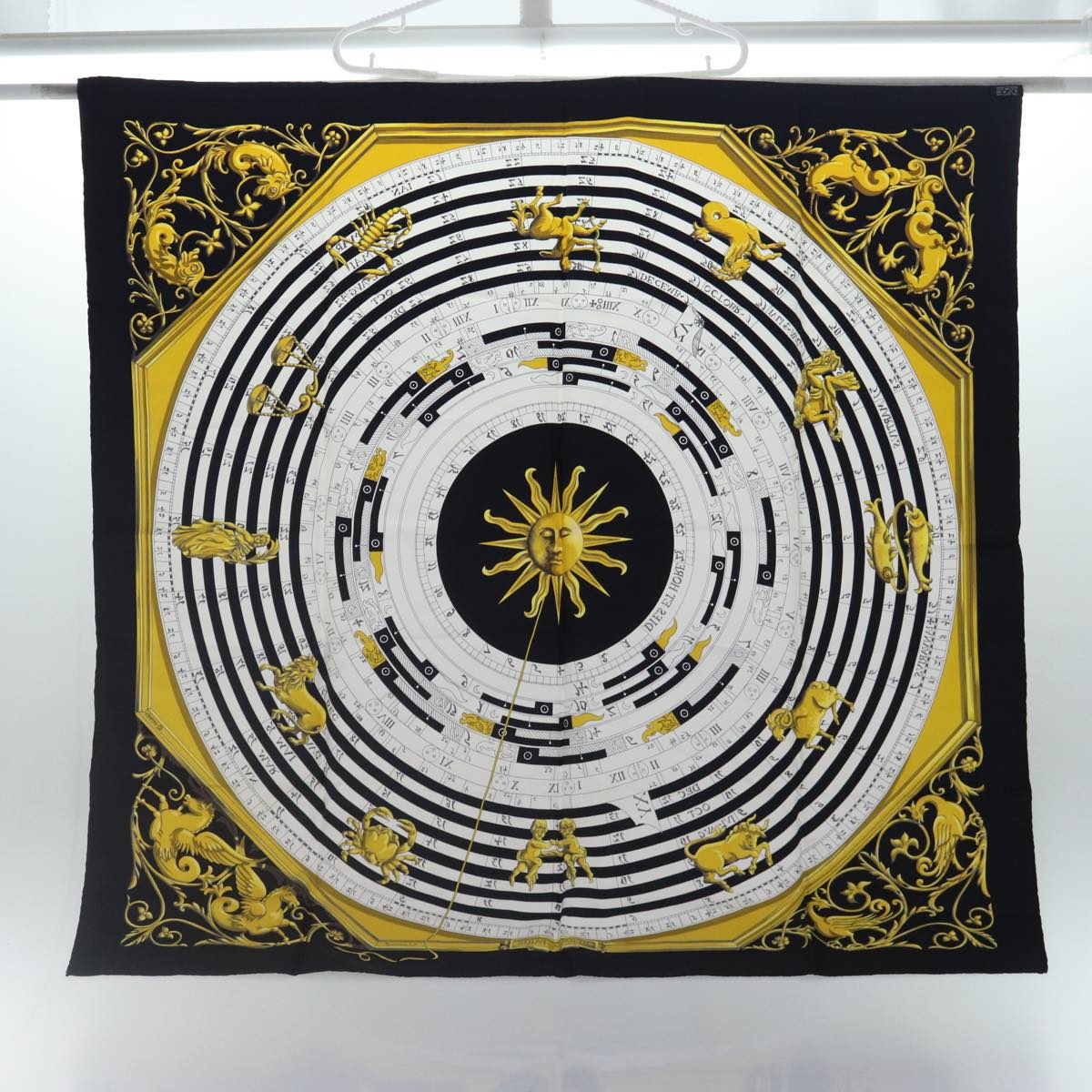 HERMES Carre 90 Scarf DIES ET HORE Silk Black White Auth ar12415