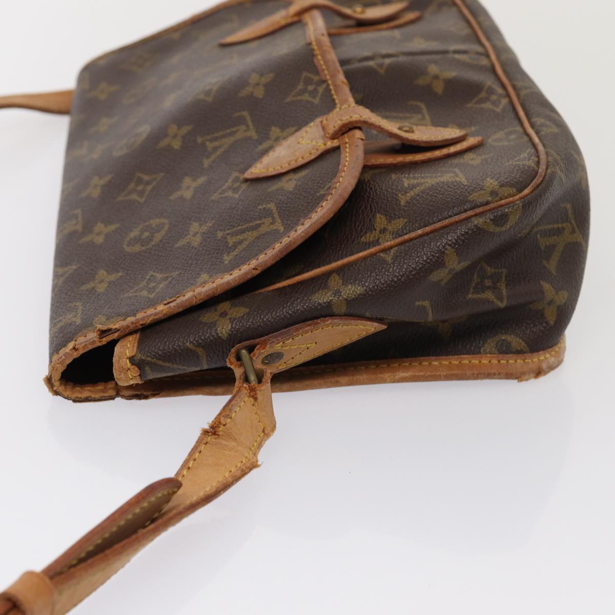 LOUIS VUITTON Monogram Gibeciere MM Shoulder Bag M42247 LV Auth ar12433