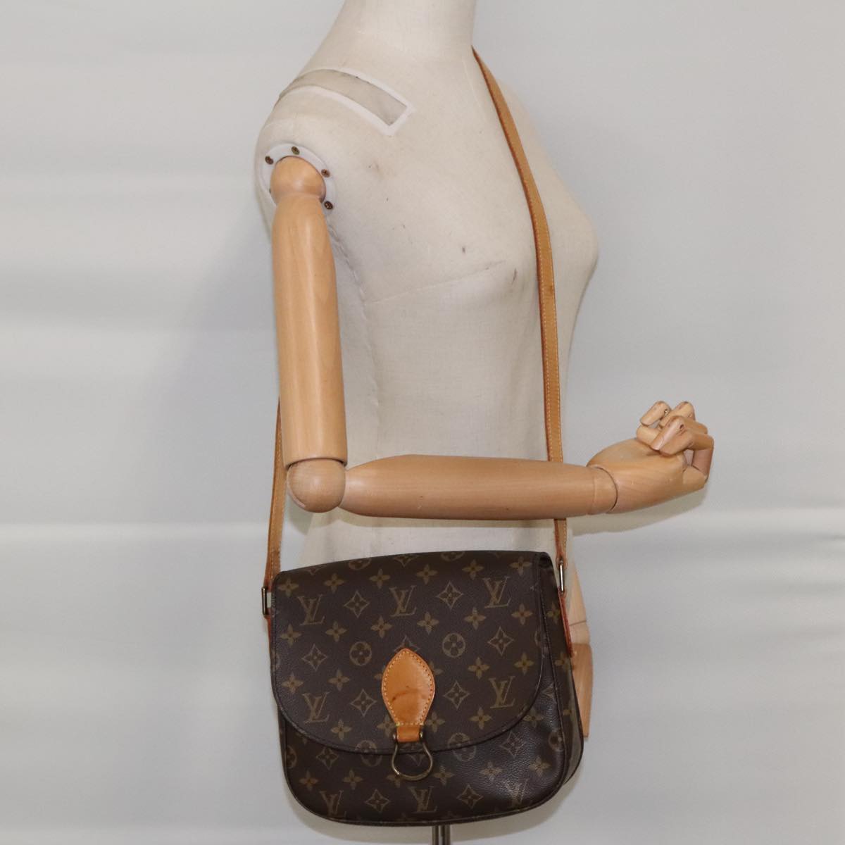 LOUIS VUITTON Monogram Saint Cloud GM Shoulder Bag M51242 LV Auth ar12557